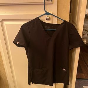 figs black scrub top